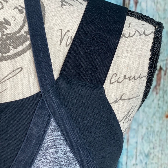 SOLD LULULEMON Static Gray Black Awareness Bubble Tank - Picture 8 of 12